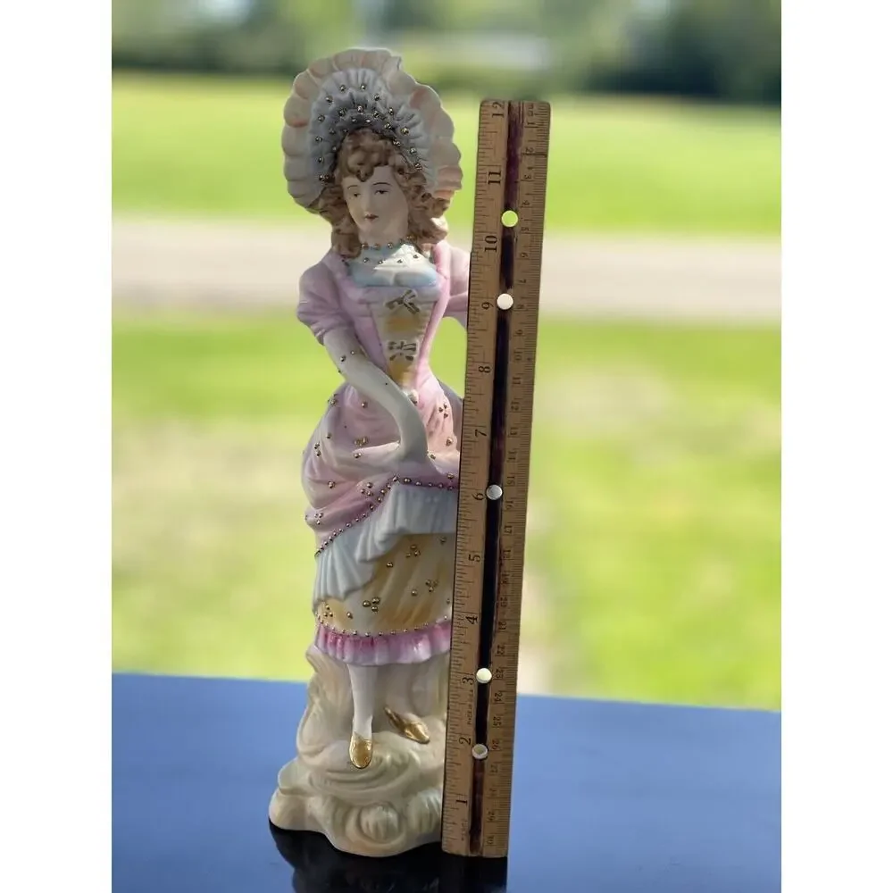 Vintage Colonial Lady Figurine Hand Painted Victorian‎ Style Women